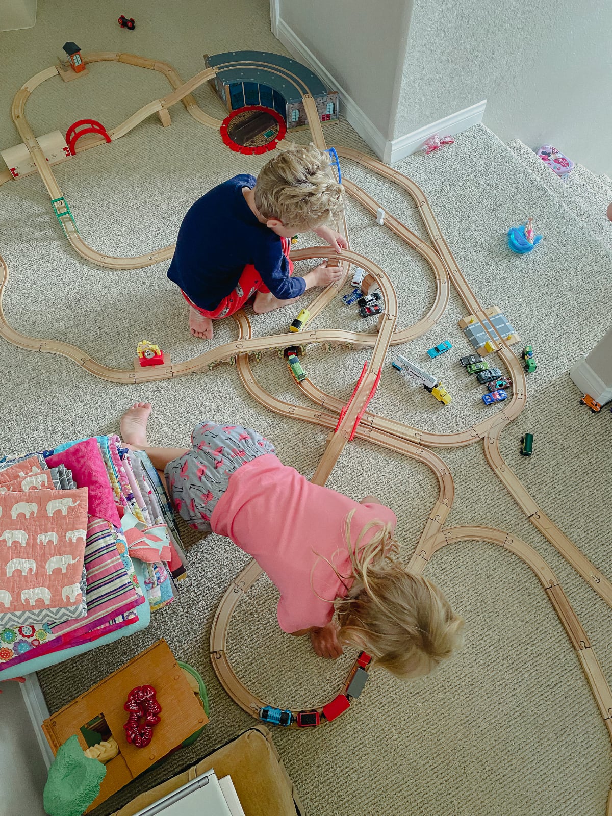tracks.jpg