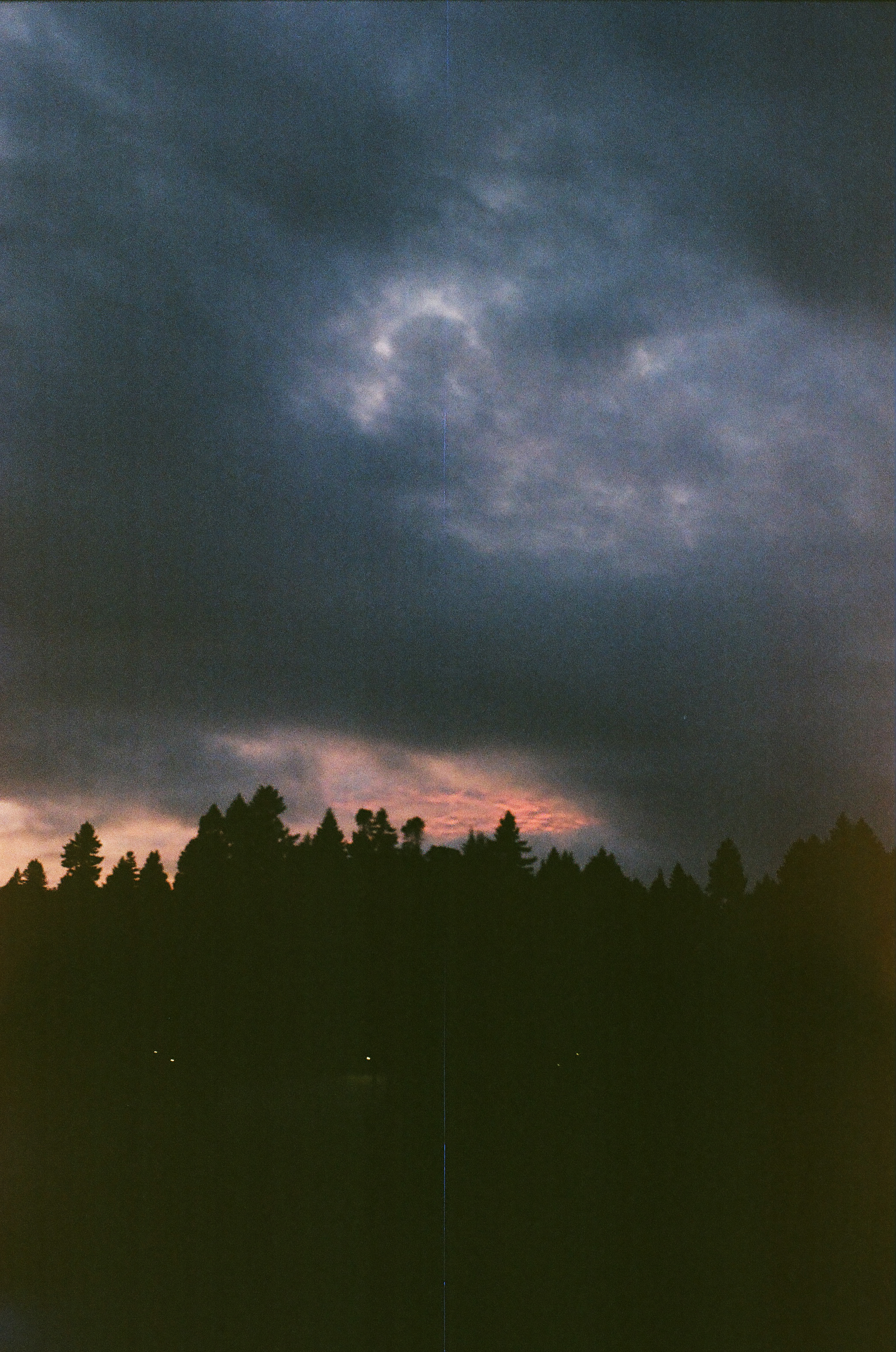 757603120002_1.jpg