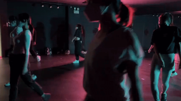 The in and out of intention setting